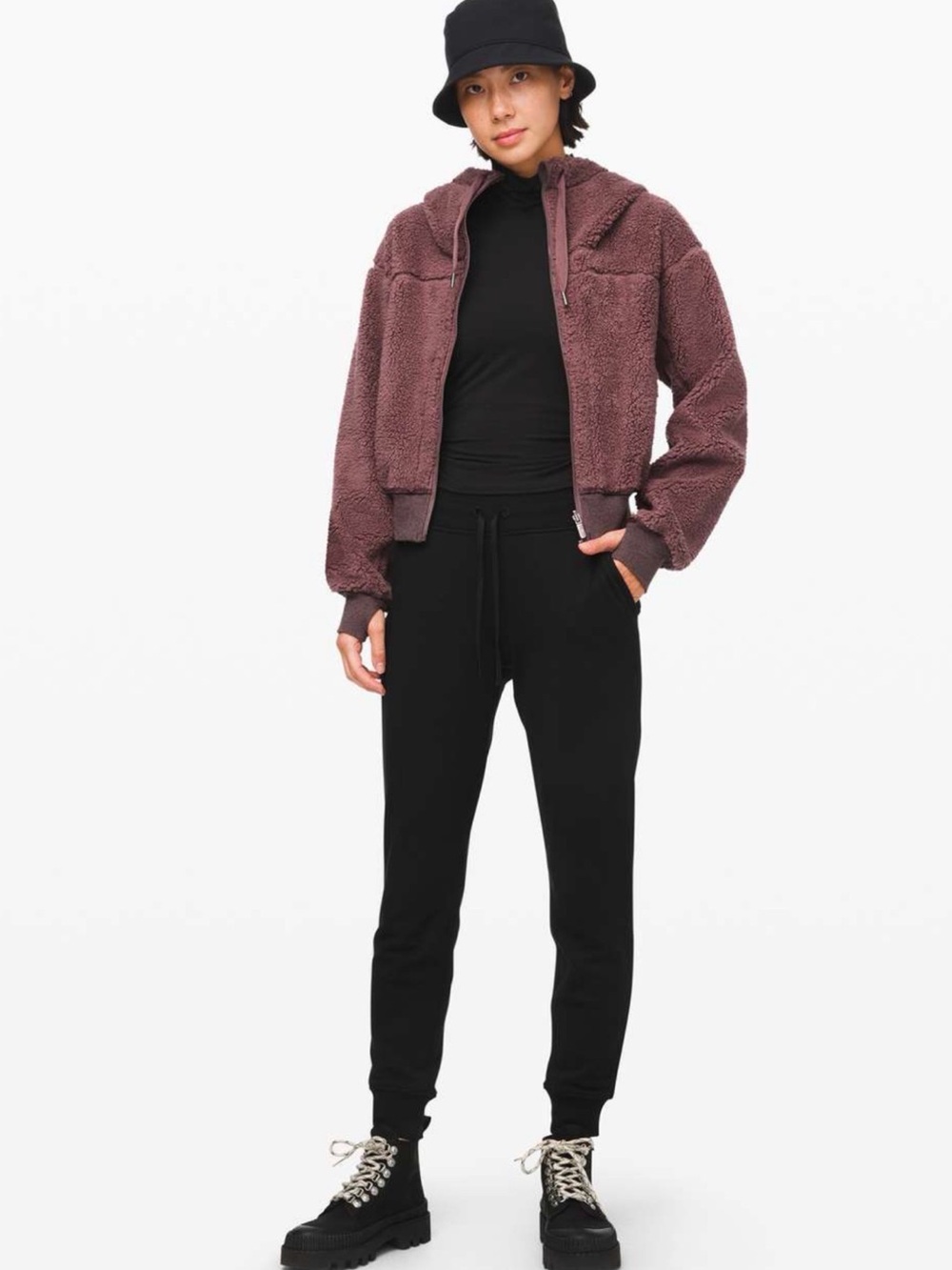 Lululemon Short Sweet and Sherpa Jacket
Size S
Heathered Antique Bark